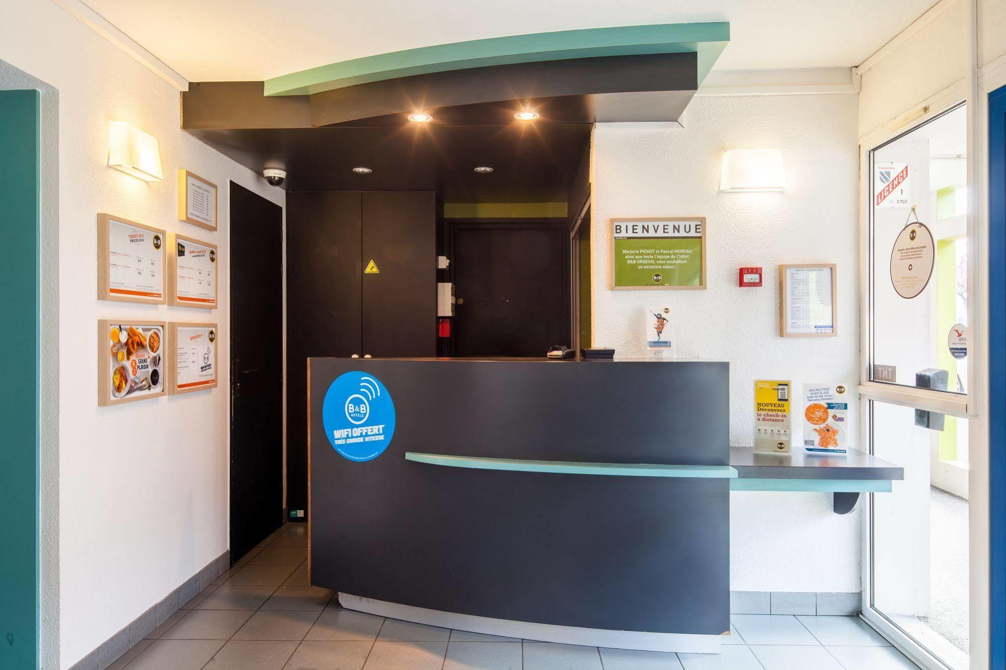 B&B Hotel Orgeval Екстериор снимка